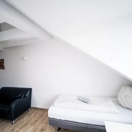 Cozy Central Maisonette 24/7 Service شقة لبسيا