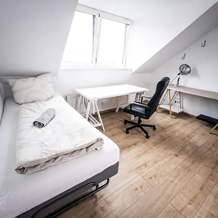 Cozy Central Maisonette 24/7 Service شقة لبسيا